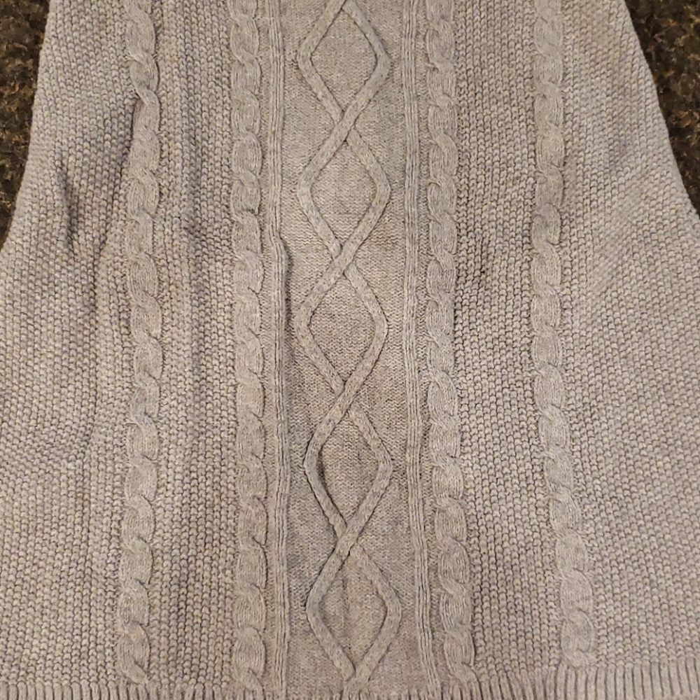 Express Sweater - Picture 2 of 4
